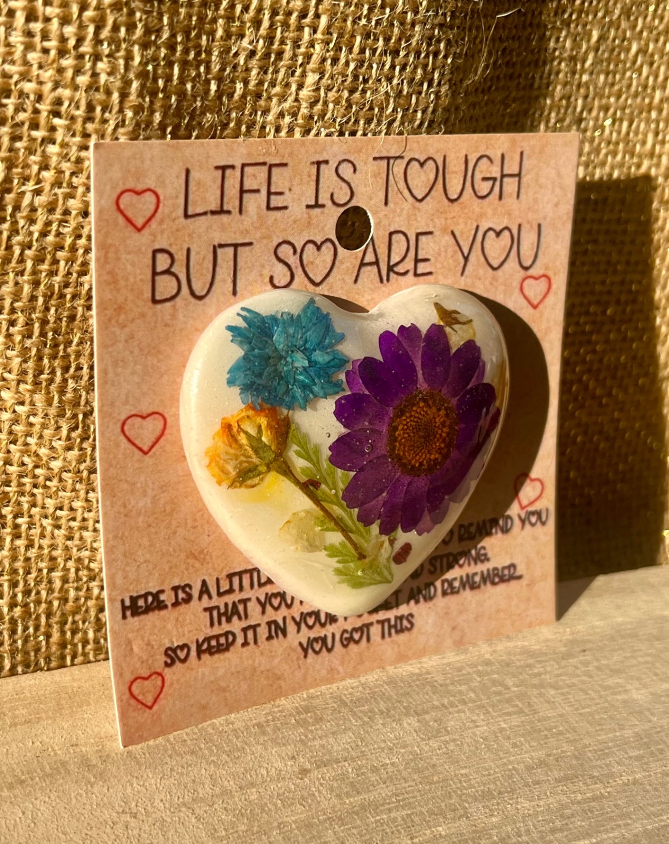 Little Bloom Floral Heart Resin Pocket Hug