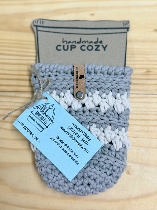 Crochet Grande Cup Sleeve Gray and White