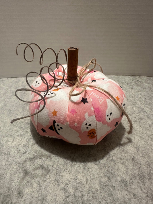 Quilted Pumpkin | Small Pink and White Ghosts
