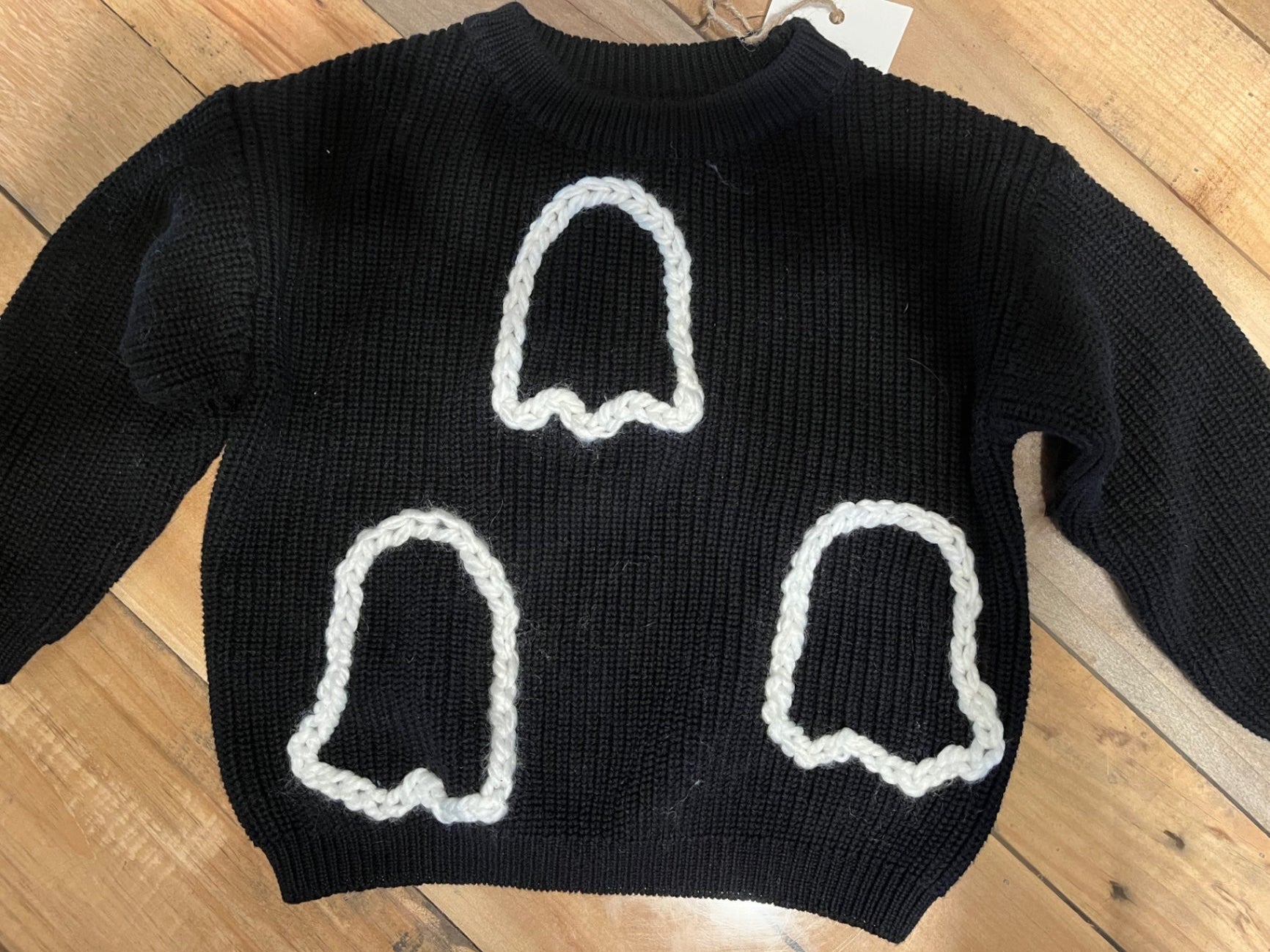 033 - Embroidered Black Ghosts Pull Over Sweater 3T