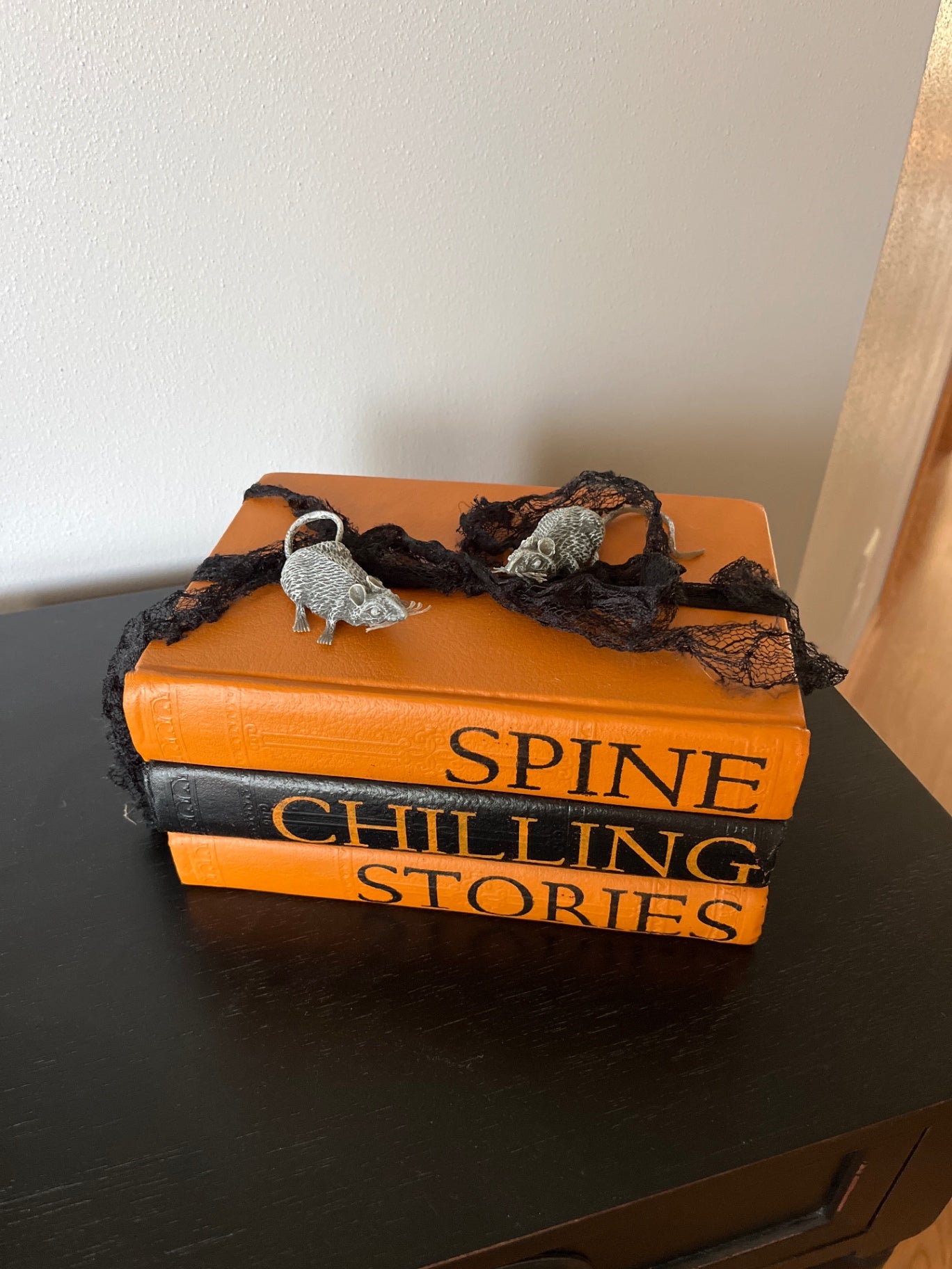 Spooky Halloween Rat Book Stack