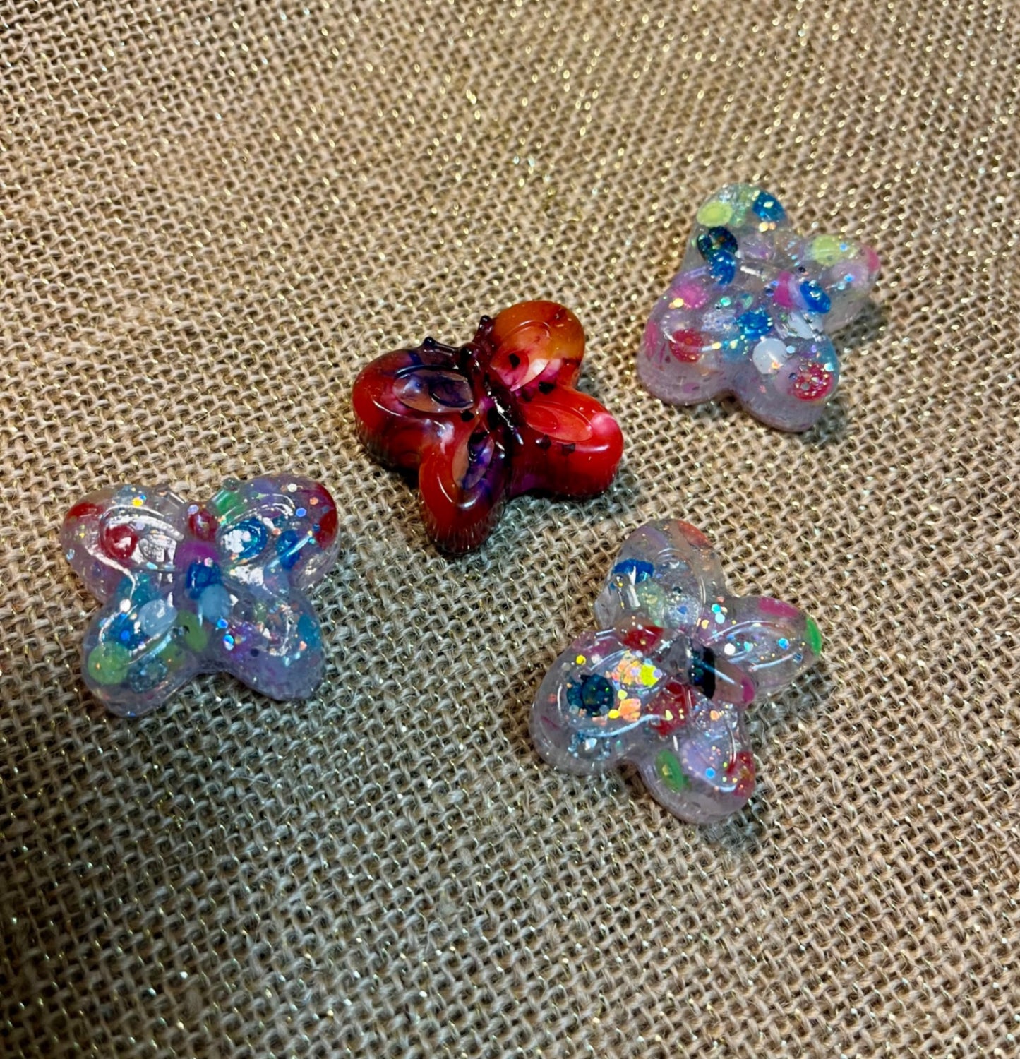 017 - Flutterby! Resin Magnet