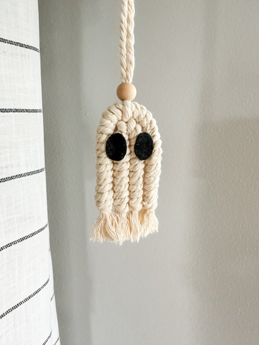 021 - Ghost Macrame Hanger/Accessory