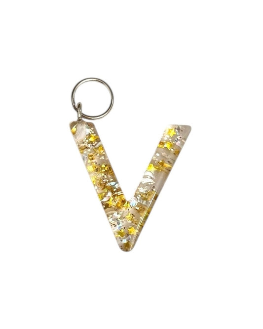 017 - Resin Letter "V" Charms for Keychains