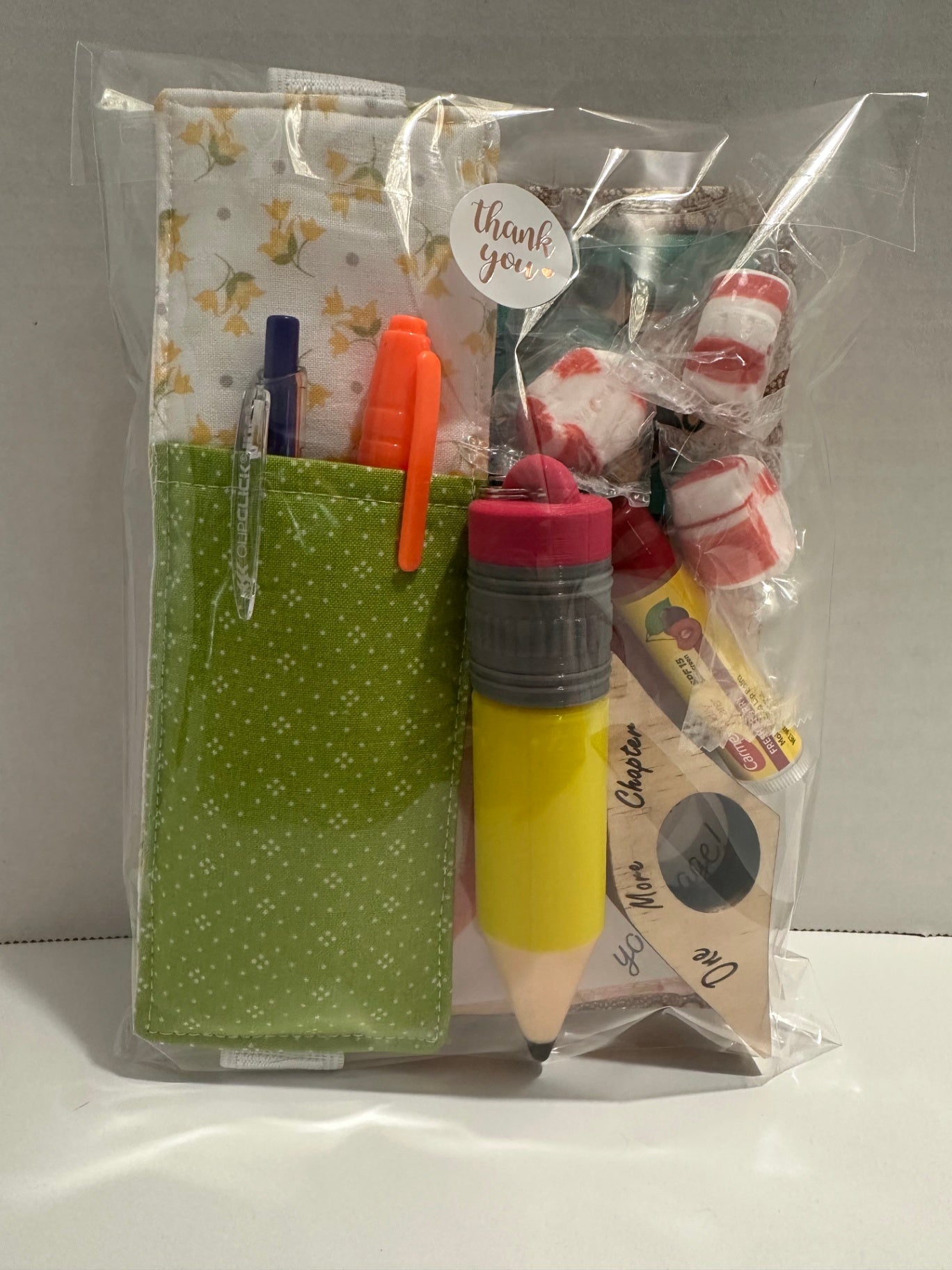 08 - Bookish Bundle Gift Set | Green Daisy