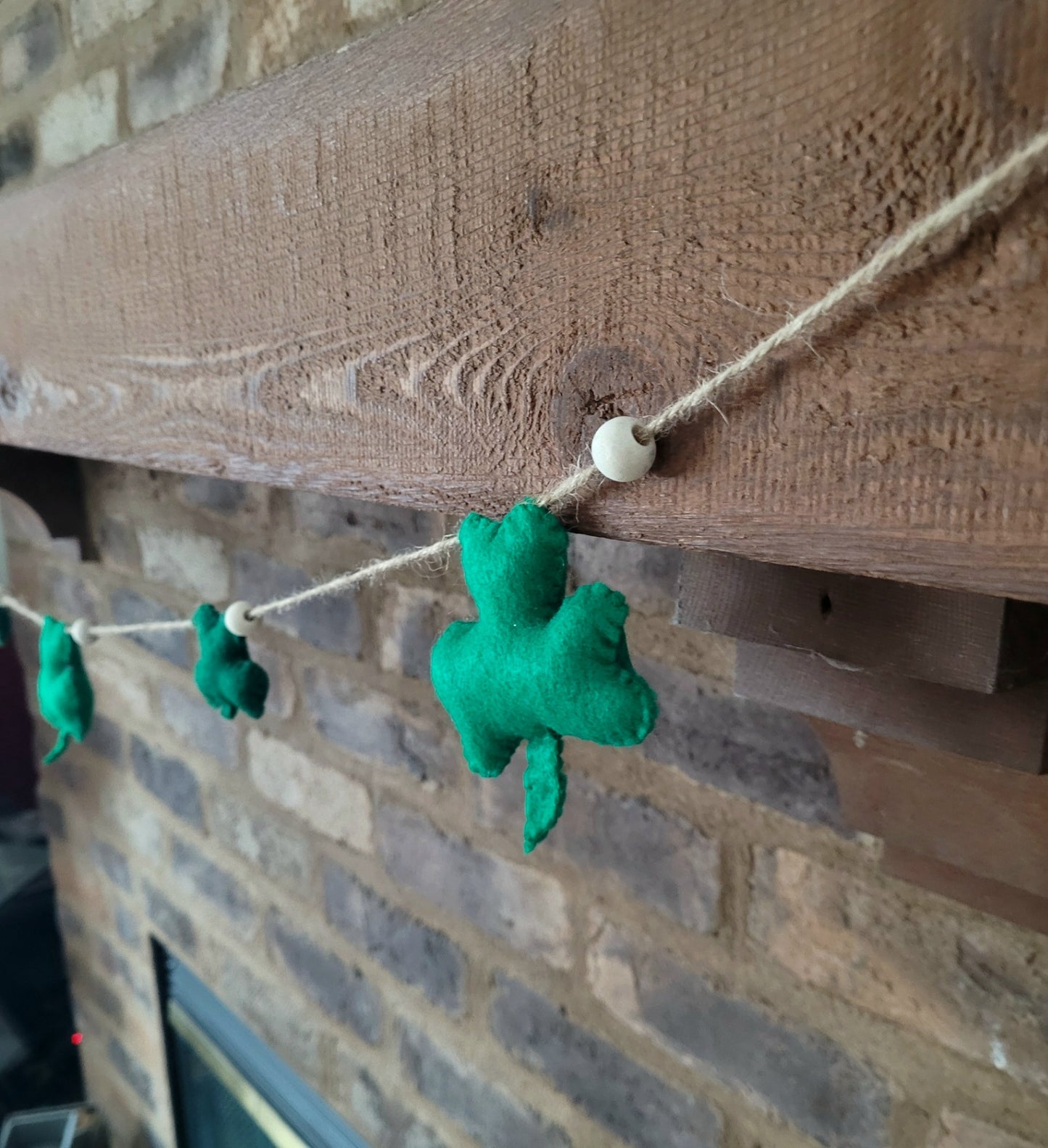 047 - Shamrock Hand-stitched Felt Garland, 60 inches