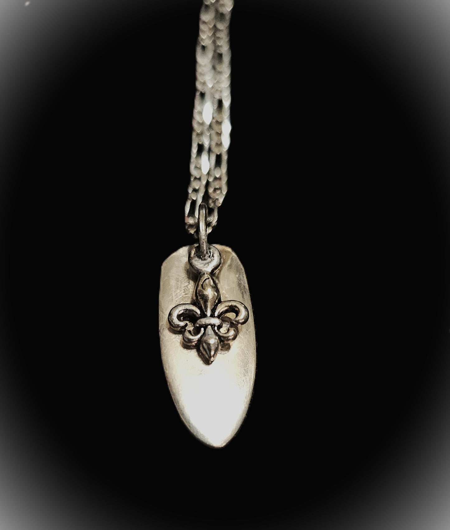 070 - Spoon Necklace with Fleur-de-lis Charm