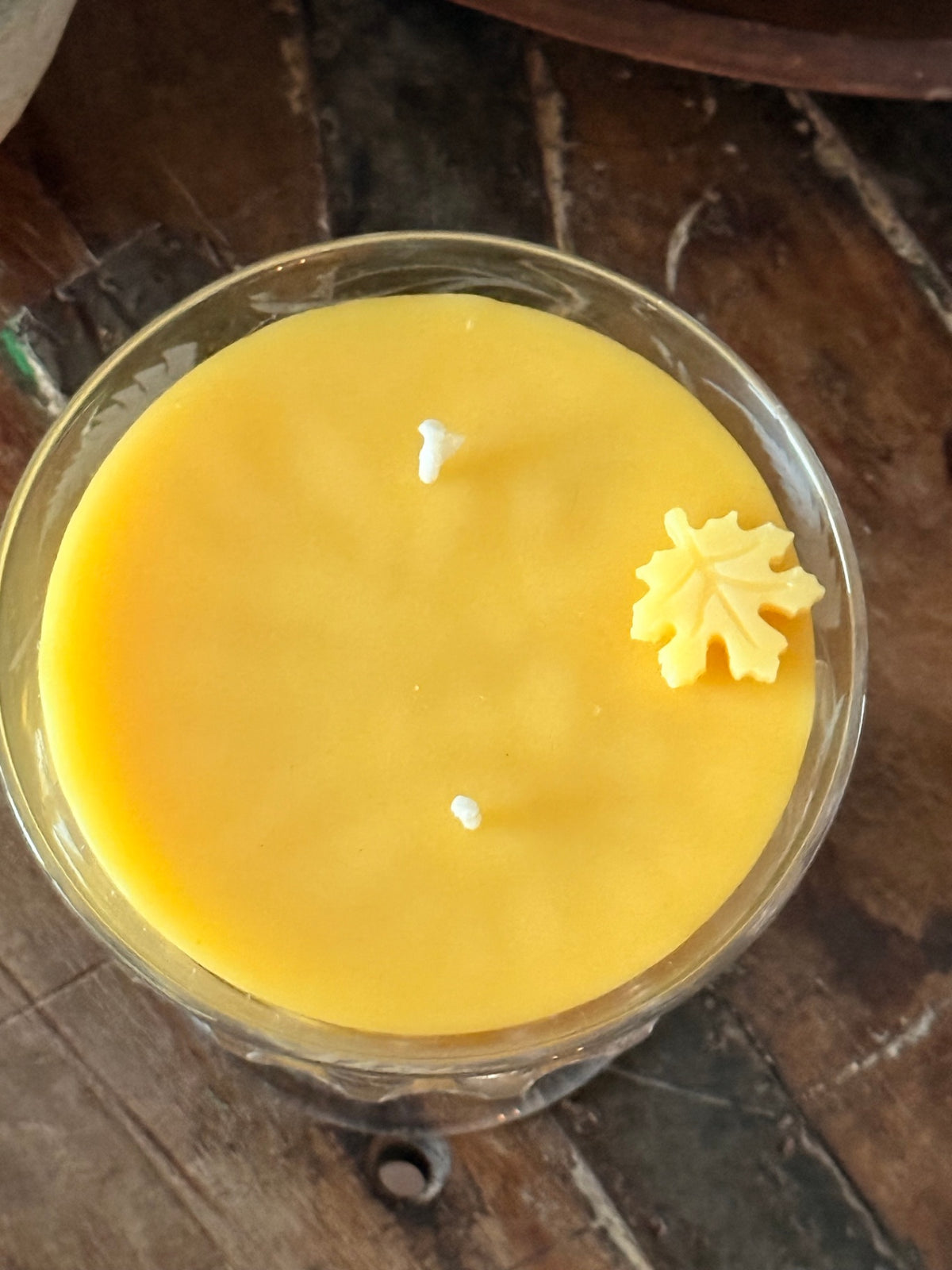 076 - Fragrance-Free Beeswax Candle Harvest Coupe