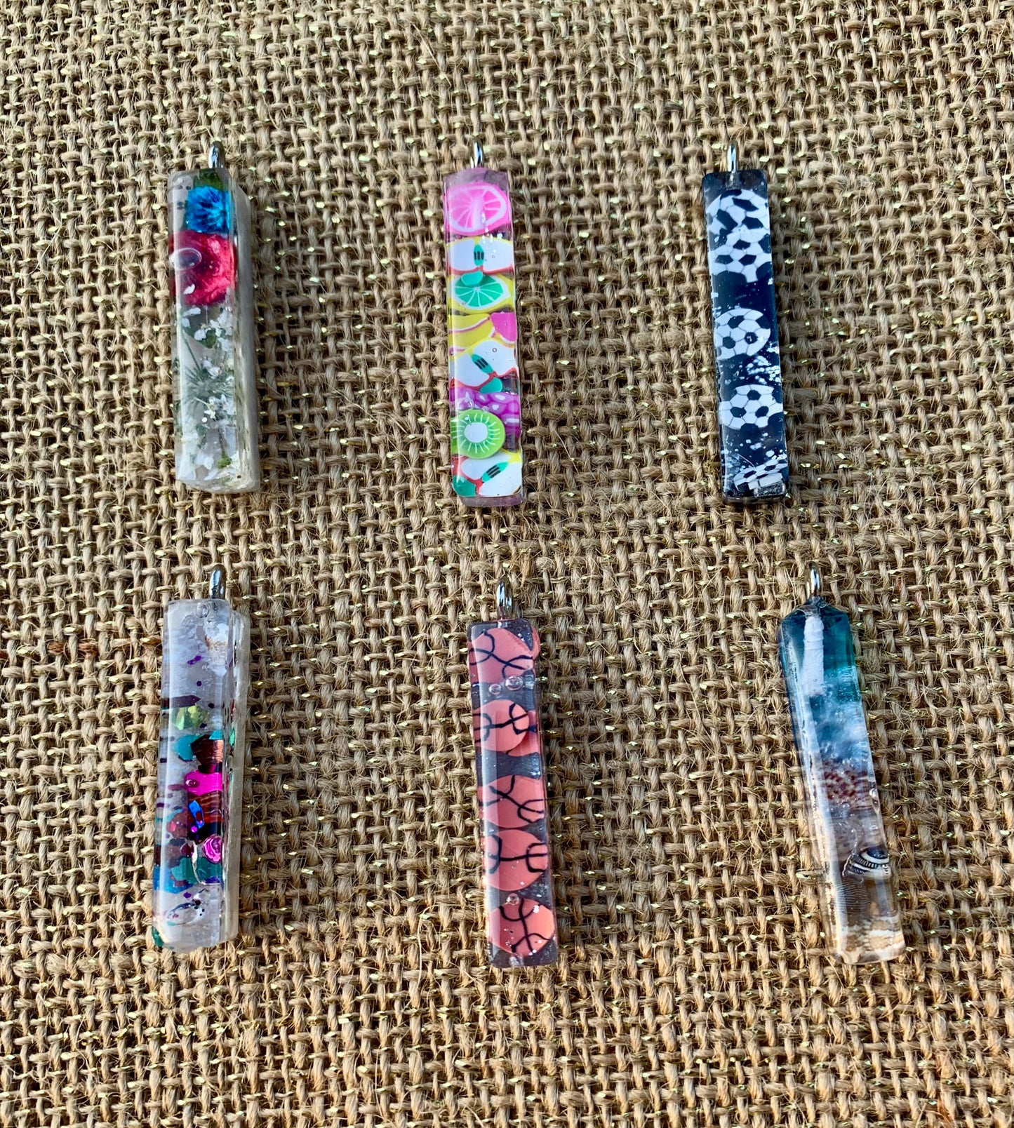 017 - Resin Letter "I" Charms for Keychains