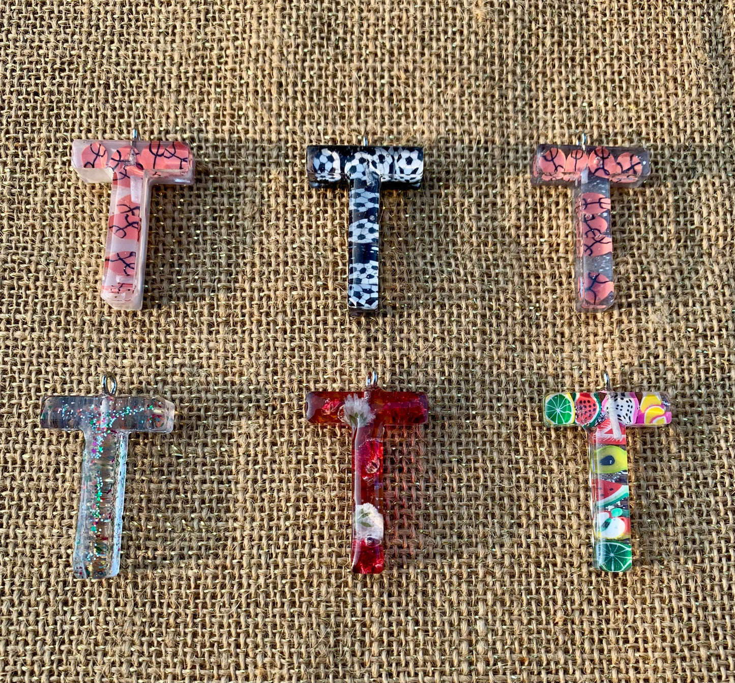 017 - Resin Letter "T" Charms for Keychains