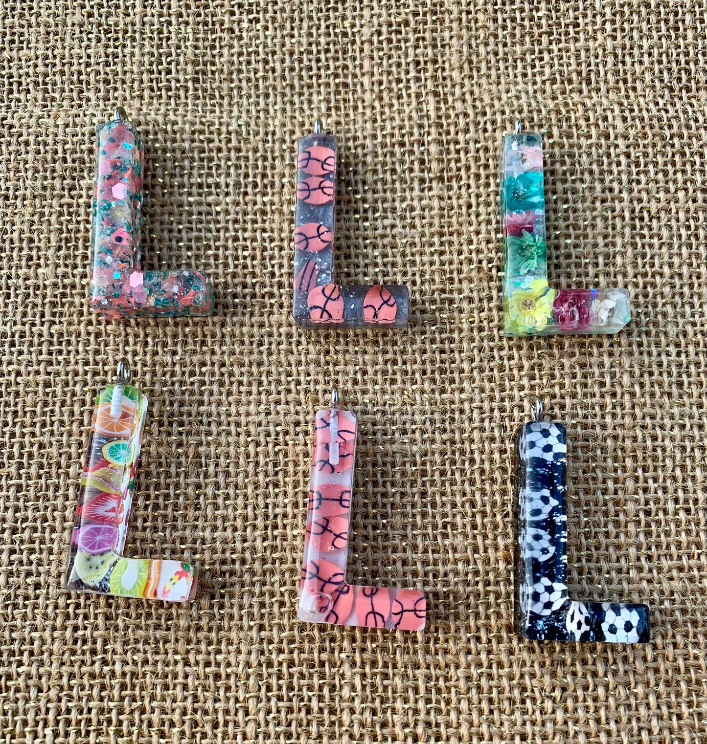 017 - Resin Letter "L" Charms for Keychains