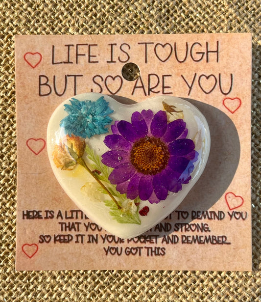 Little Bloom Floral Heart Resin Pocket Hug 