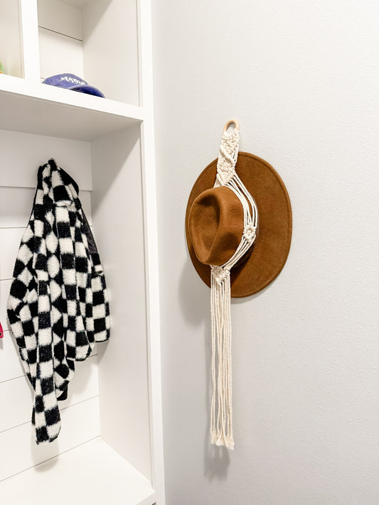 "Topper" Macrame Hat Wall Hanger