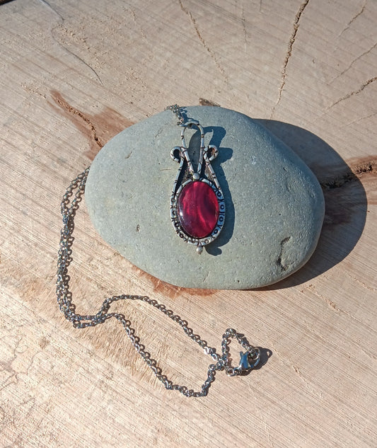 Crimson Glow Oval Pendant Necklace