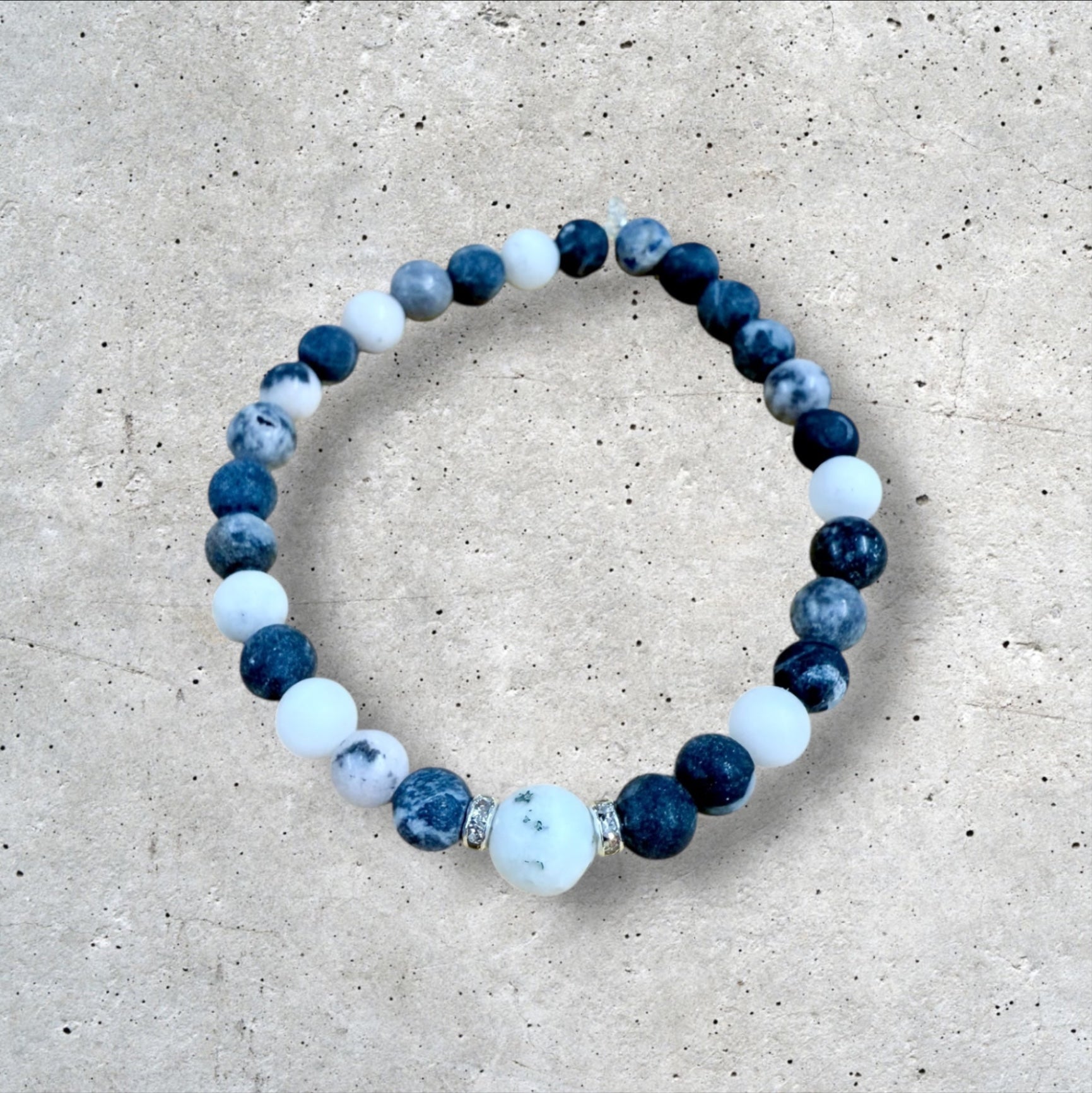 Blue and White Marbled Beaded Bracelet