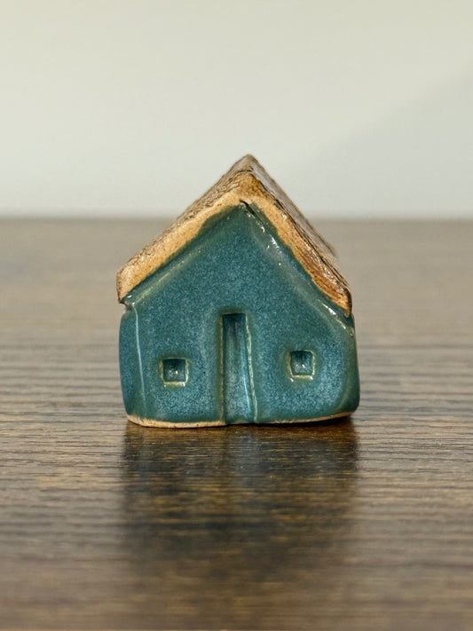024 - Miniature Ceramic Houses