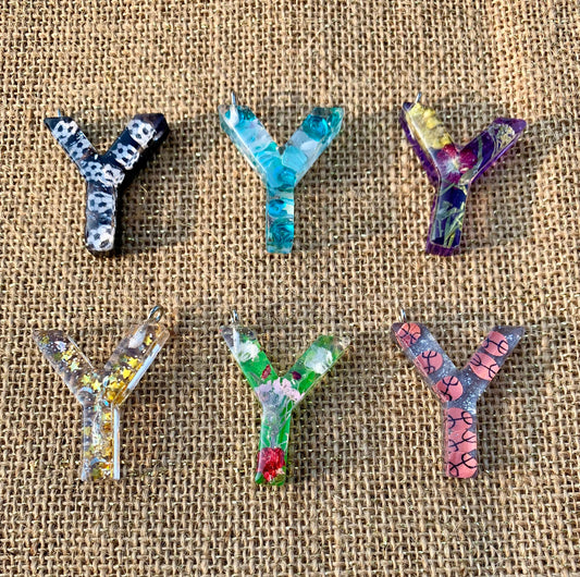 017 - Resin Letter "Y" Charms for Keychains