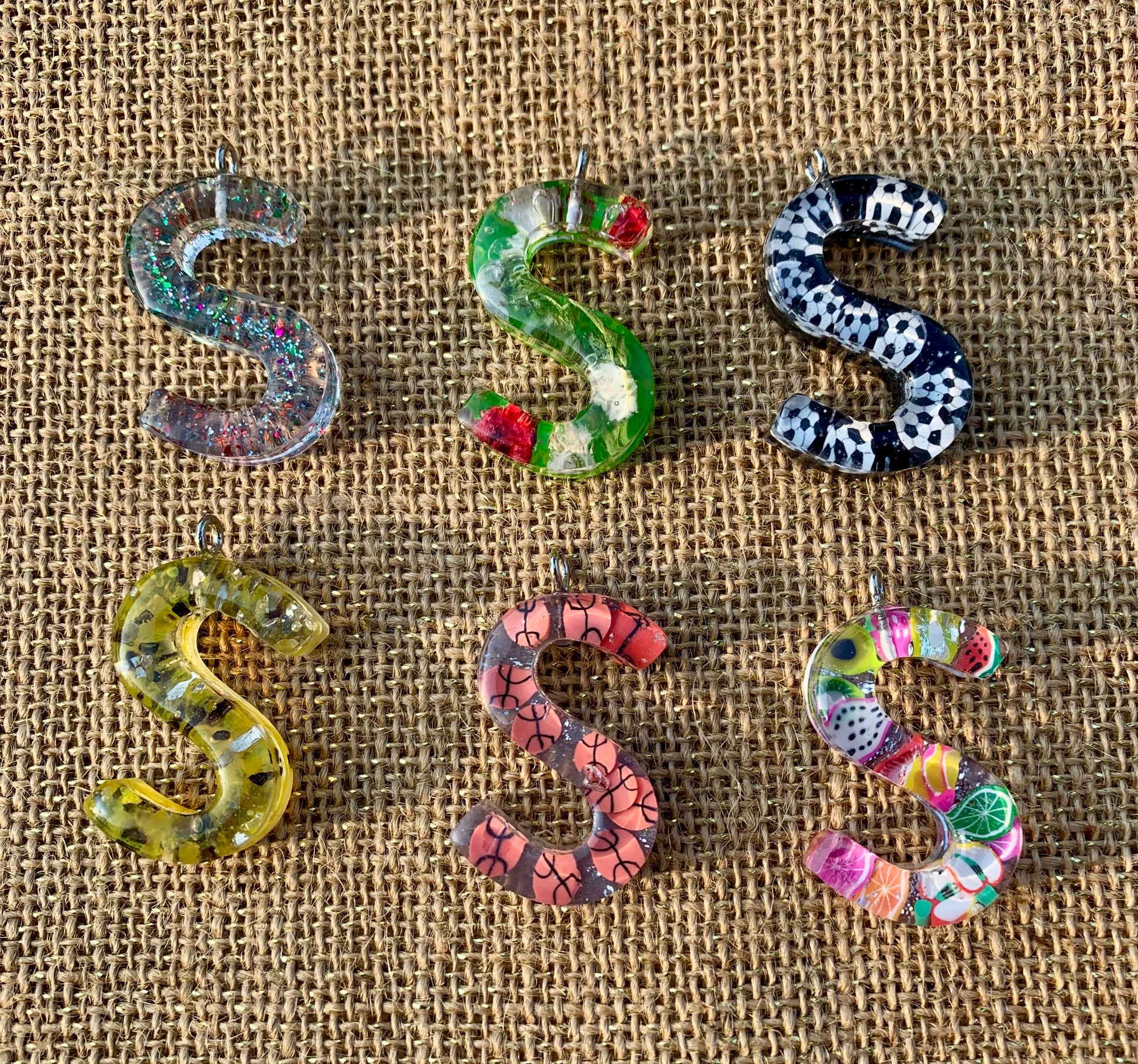 017 - Resin Letter "S" Charms for Keychains