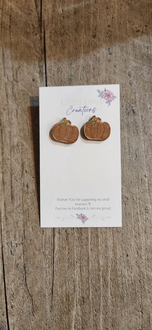 Wood Orange/brown pumpkin stud earrings 