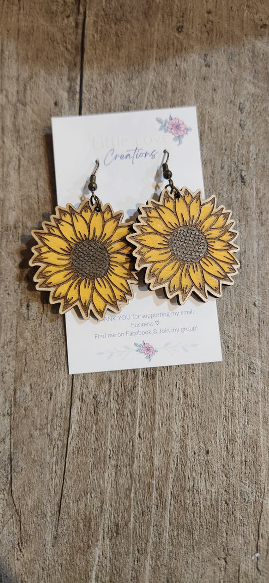 Wood Sunflower Dangle Earring 