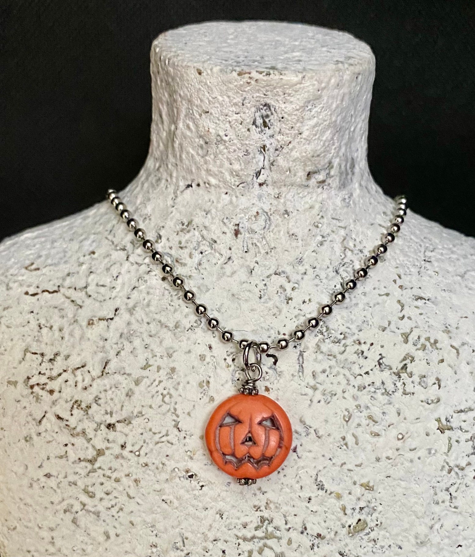 042 - Kids Pumpkin Necklace
