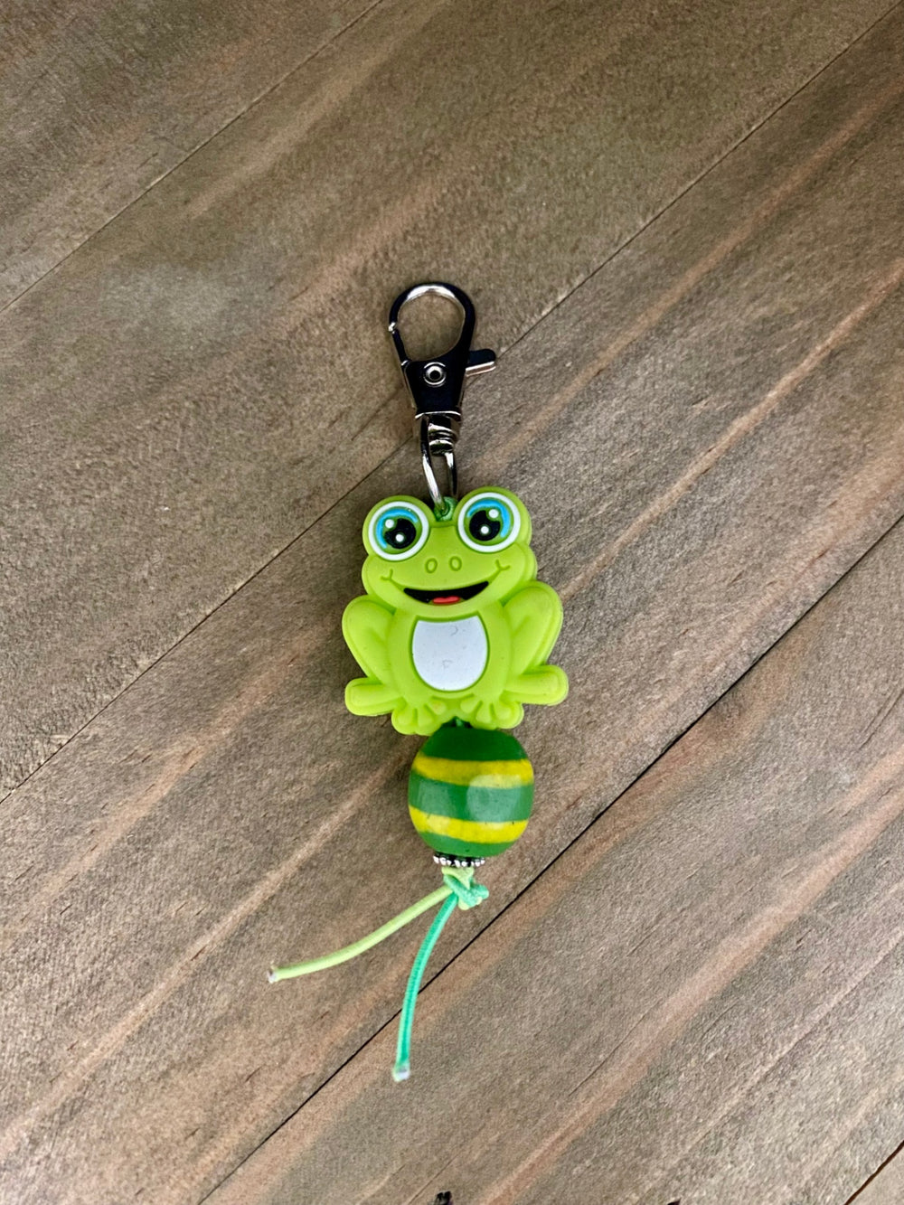 042 - Kids Zipper Clip Buds  -  Smiling Frog
