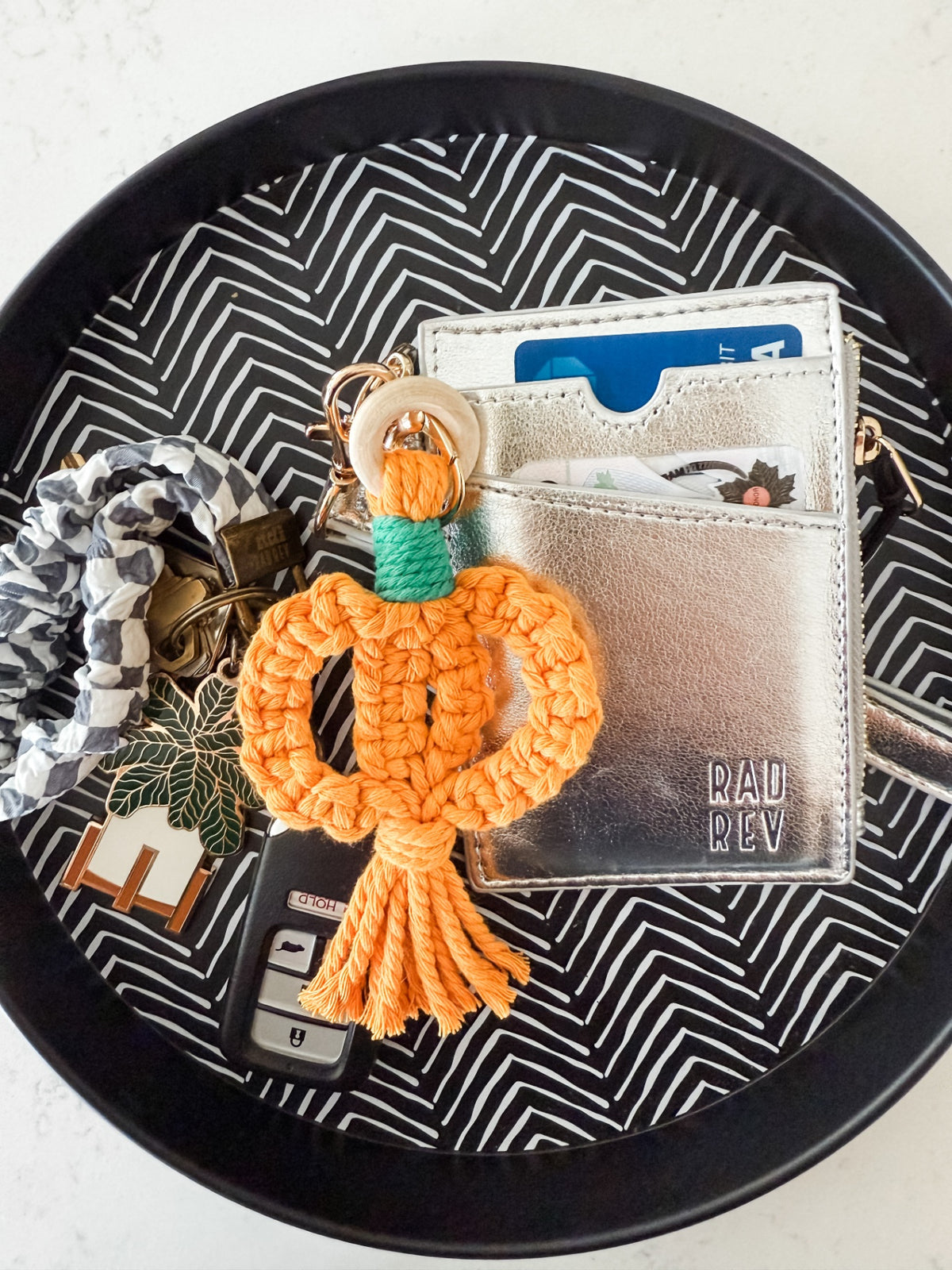021 - Pumpkin Macrame Hanger/Keychain