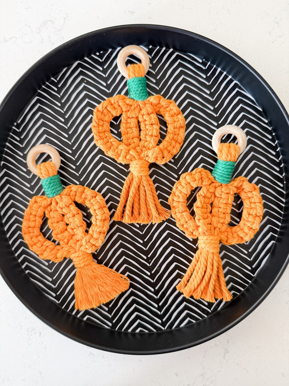 021 - Pumpkin Macrame Hanger/Keychain