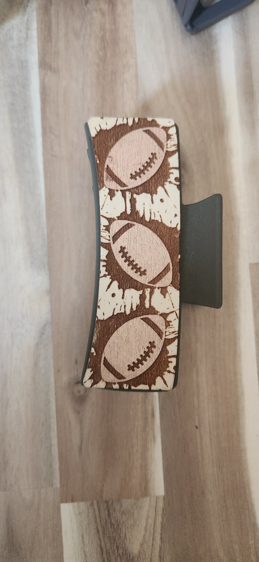 Large football claw clip