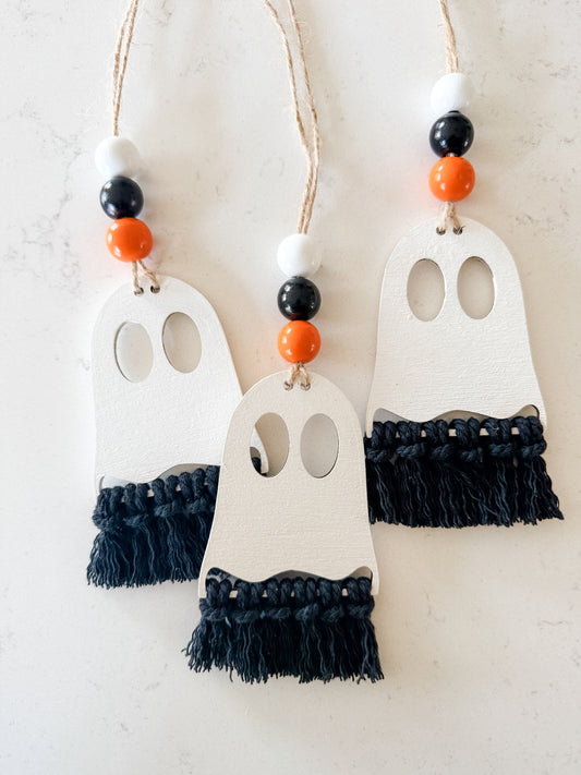 Macrame & Wooden Ghost Hanger (Orange Bead)