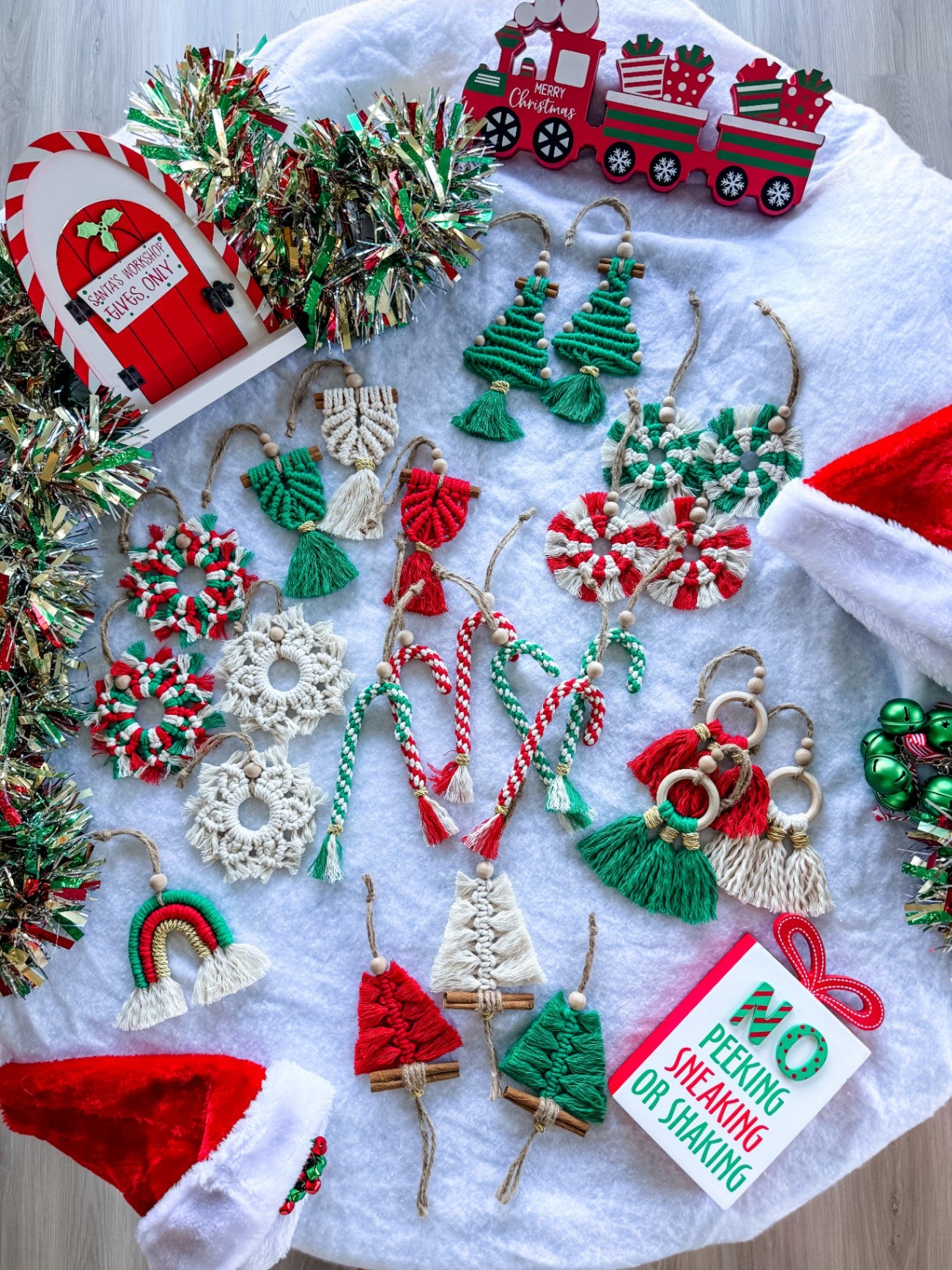 Macrame Christmas Tree Ornament (Green)