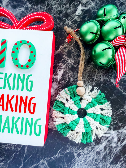 Macrame Peppermint Ornament (Green)