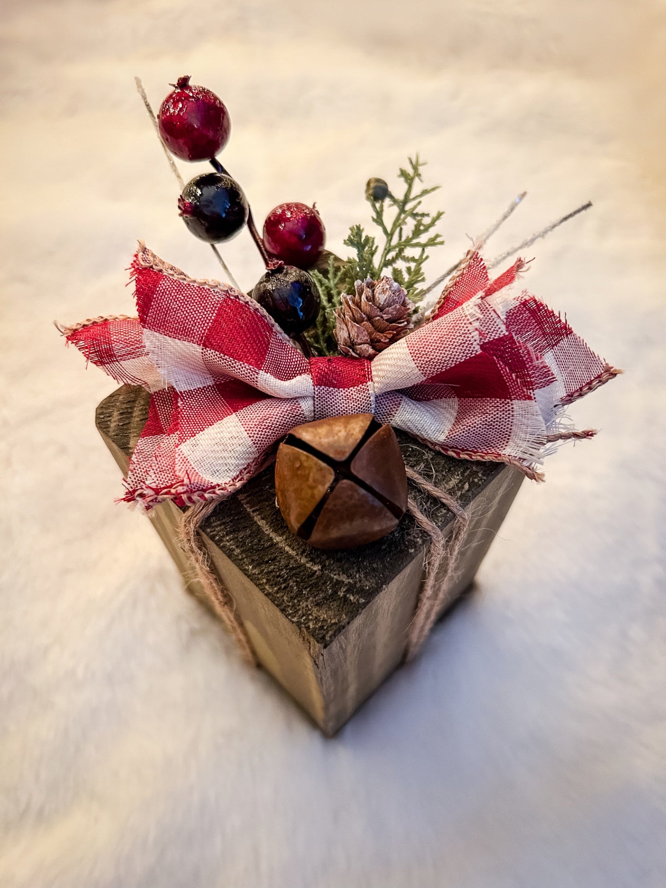 Small Rustic Wooden Present Decor