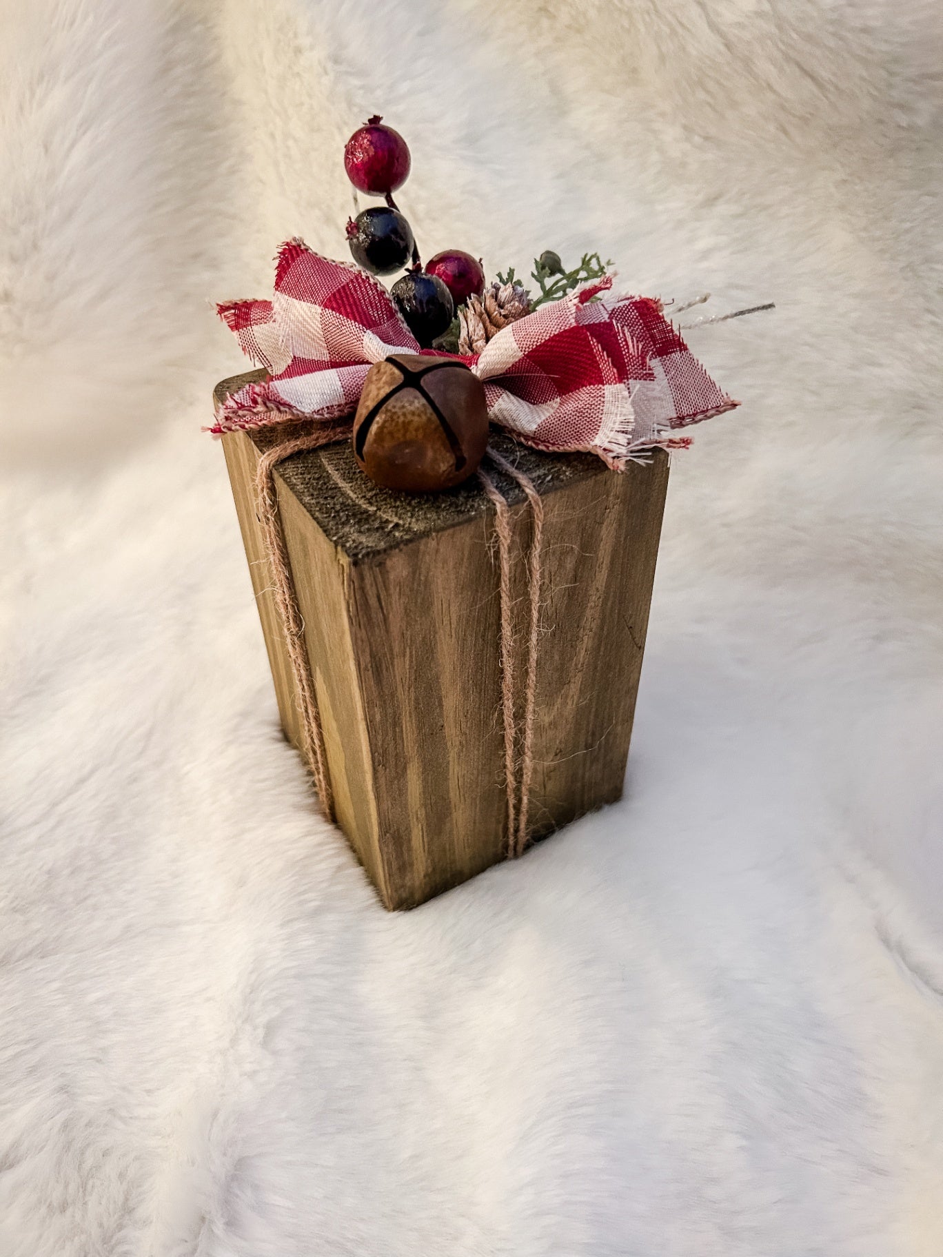 Small Rustic Wooden Present Decor