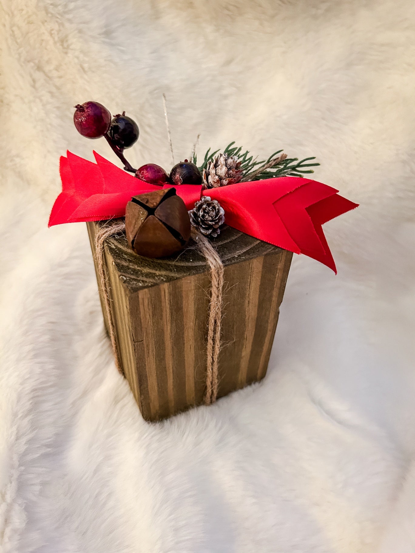 Small Rustic Wooden Present Decor