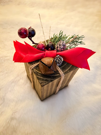 Small Rustic Wooden Present Decor