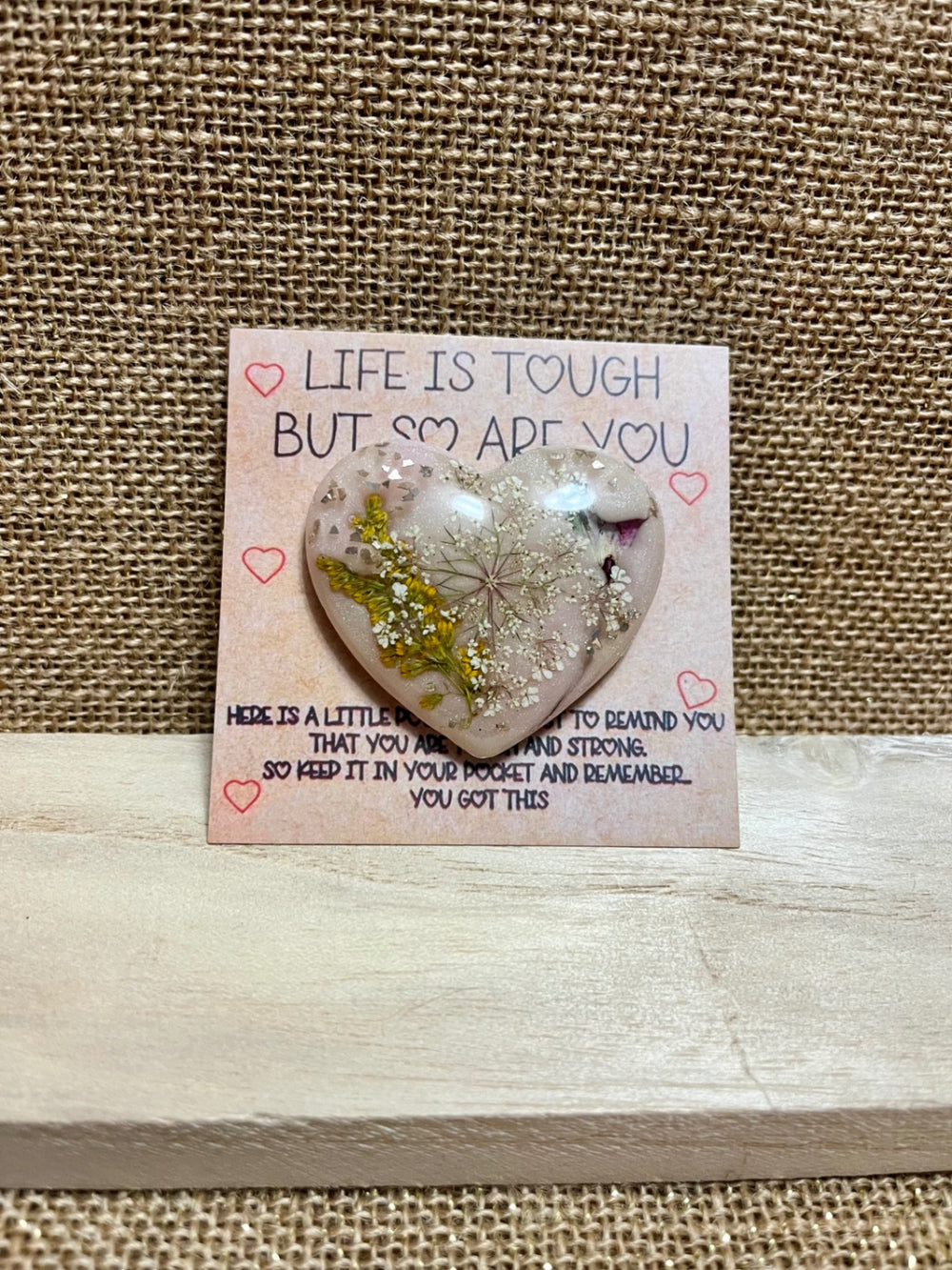 017 - Soft Petal Cream Resin Hug
