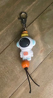 042 - Kids Zipper Clip Buds - Astronaut