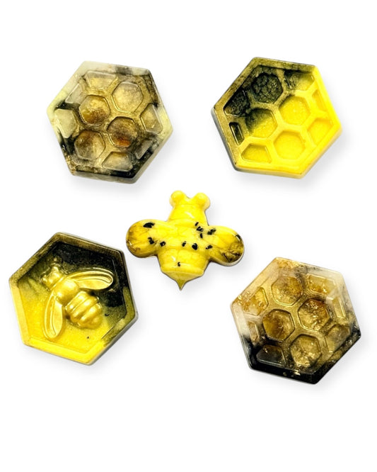 017 - Bee Happy Resin Magnet