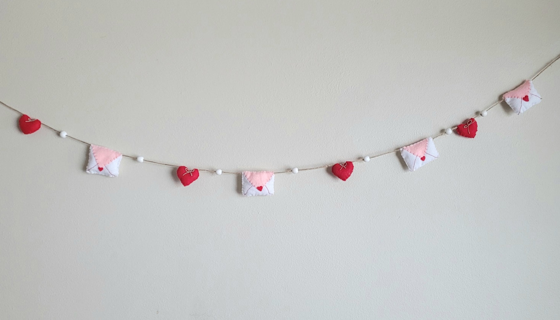 047 - Valentine Love Letter with Hearts Felt Garland, Hand-stitched 60"