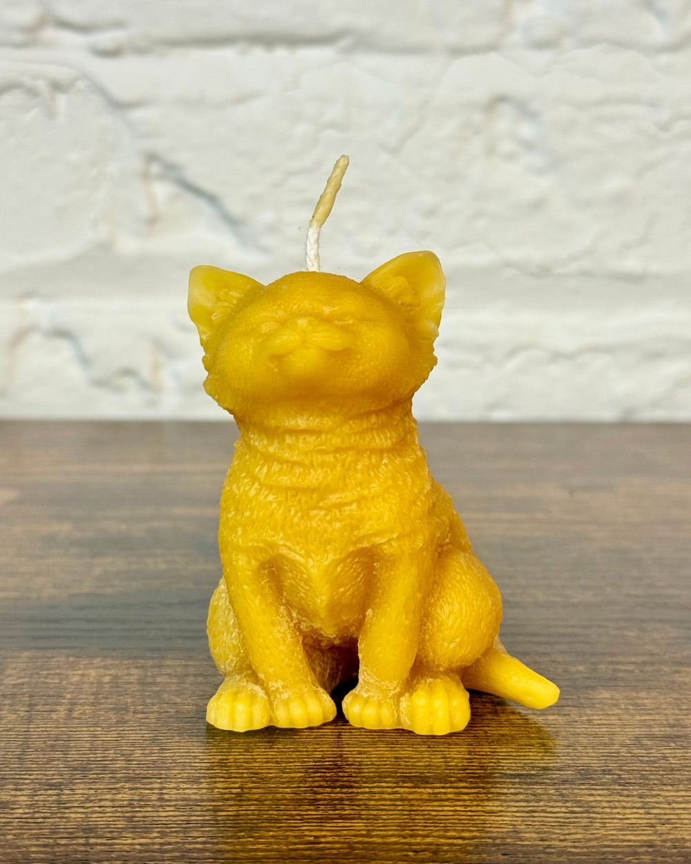 055 - Beeswax Cat Candle