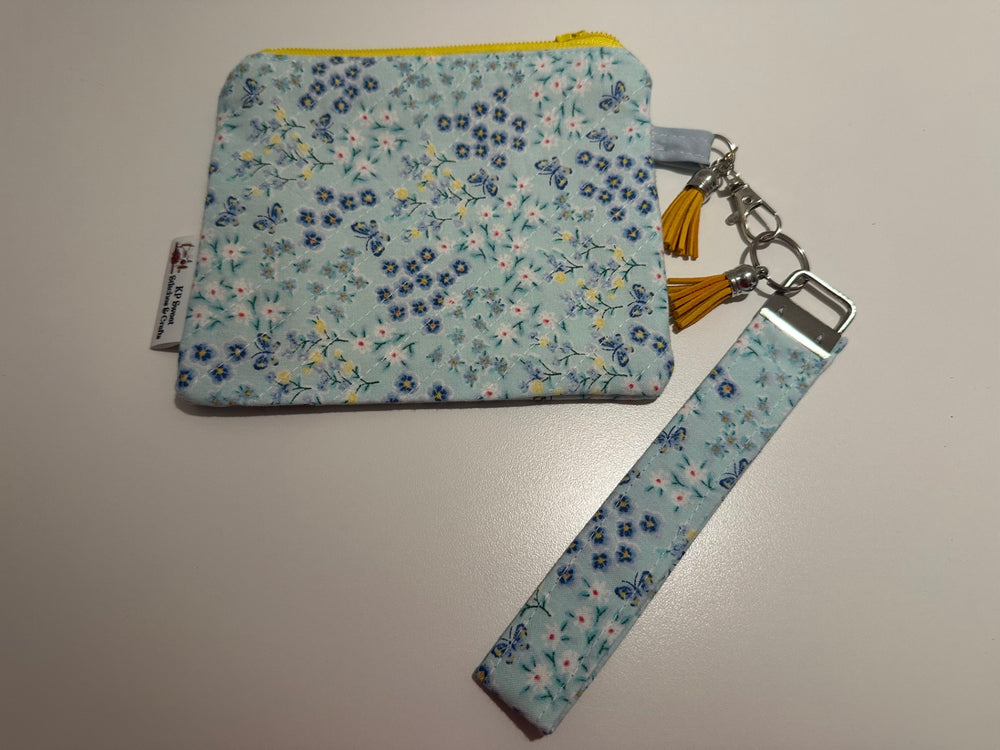 08 - Quilted Keychain Wristlet | Blue Floral with Yellow Zipper