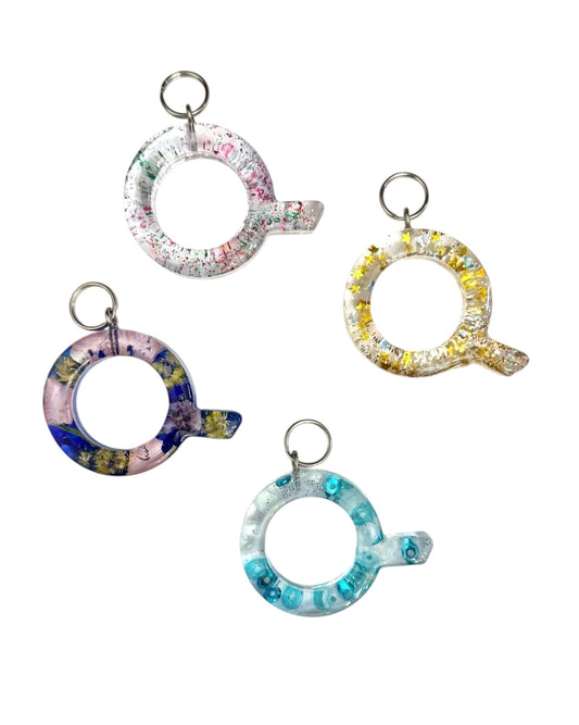017 - Resin Letter "Q" Charms for Keychains
