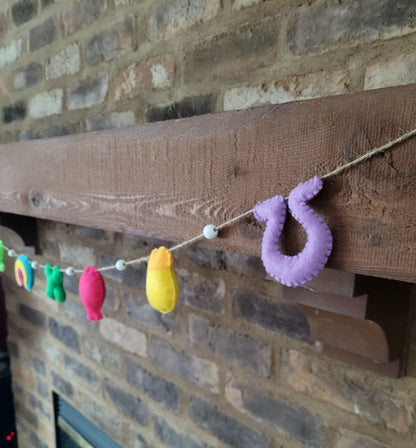 047 - St. Patrick's Day Marshmallow Hand-stitched Felt Garland, 60 inches