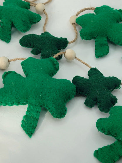 047 - Shamrock Hand-stitched Felt Garland, 60 inches