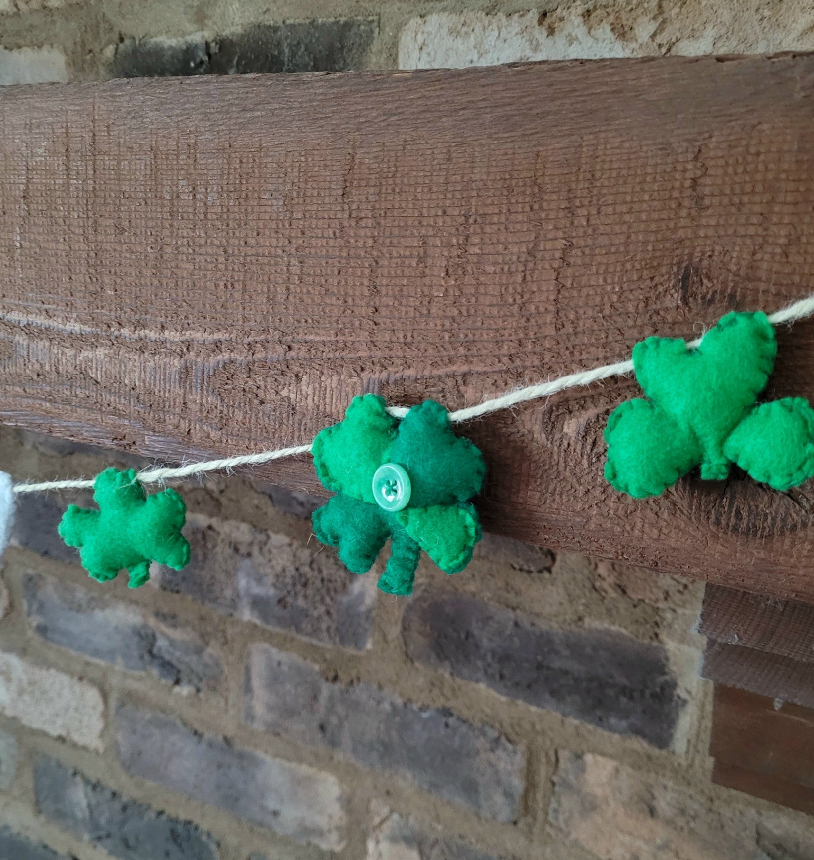 047 - LUCKY Shamrock Hand-stitched Felt Garland, 60 inches