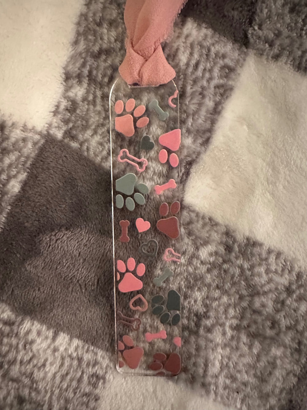 059 - Dog Paw Acrylic Bookmark with Tassel