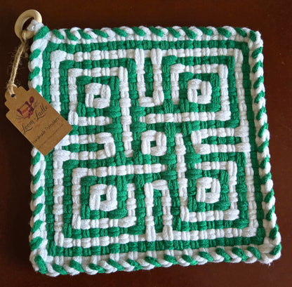 051 - Leprechaun Knotwork Loom Woven Potholder