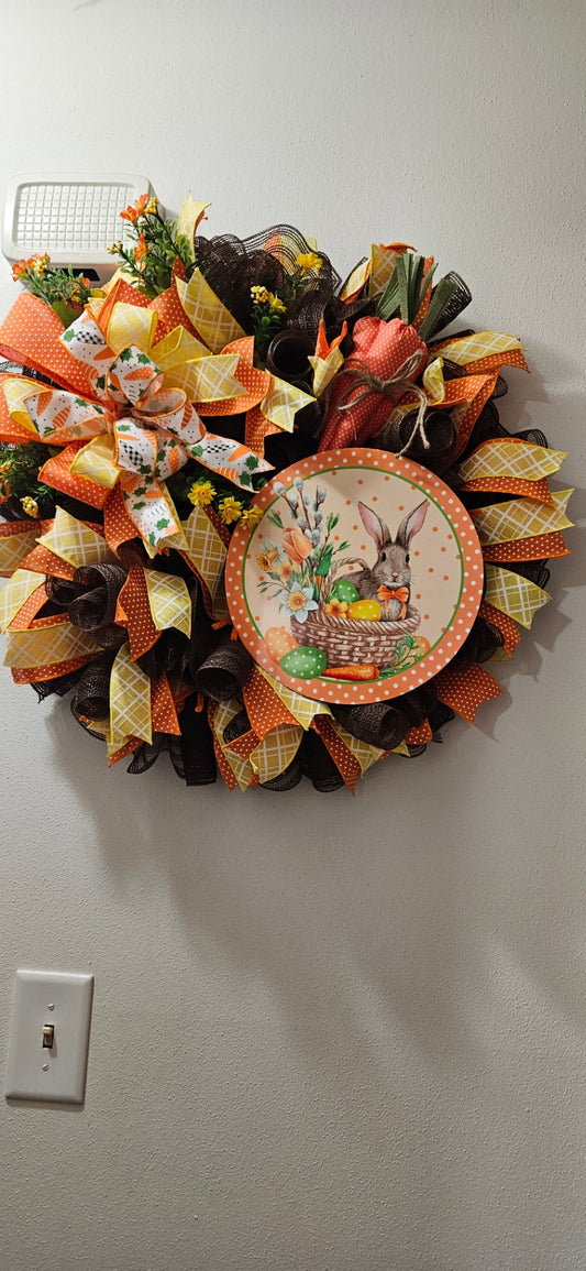 054 - Easter Bunny in Basket Mesh Wreath