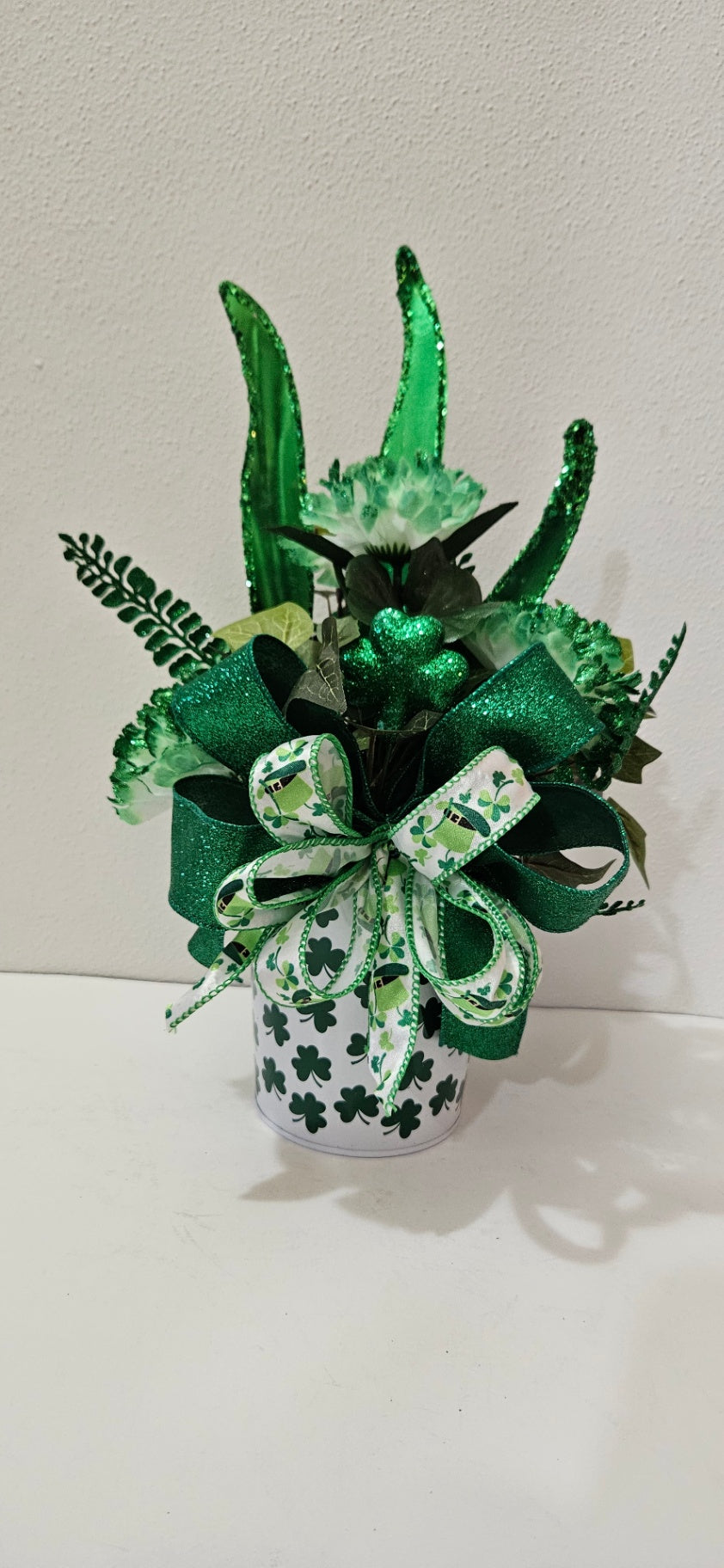 054 - St Patrick's Day Floral Centerpiece
